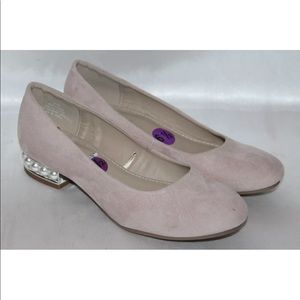 New! Madeline Stuart pink suede pearl heel pumps